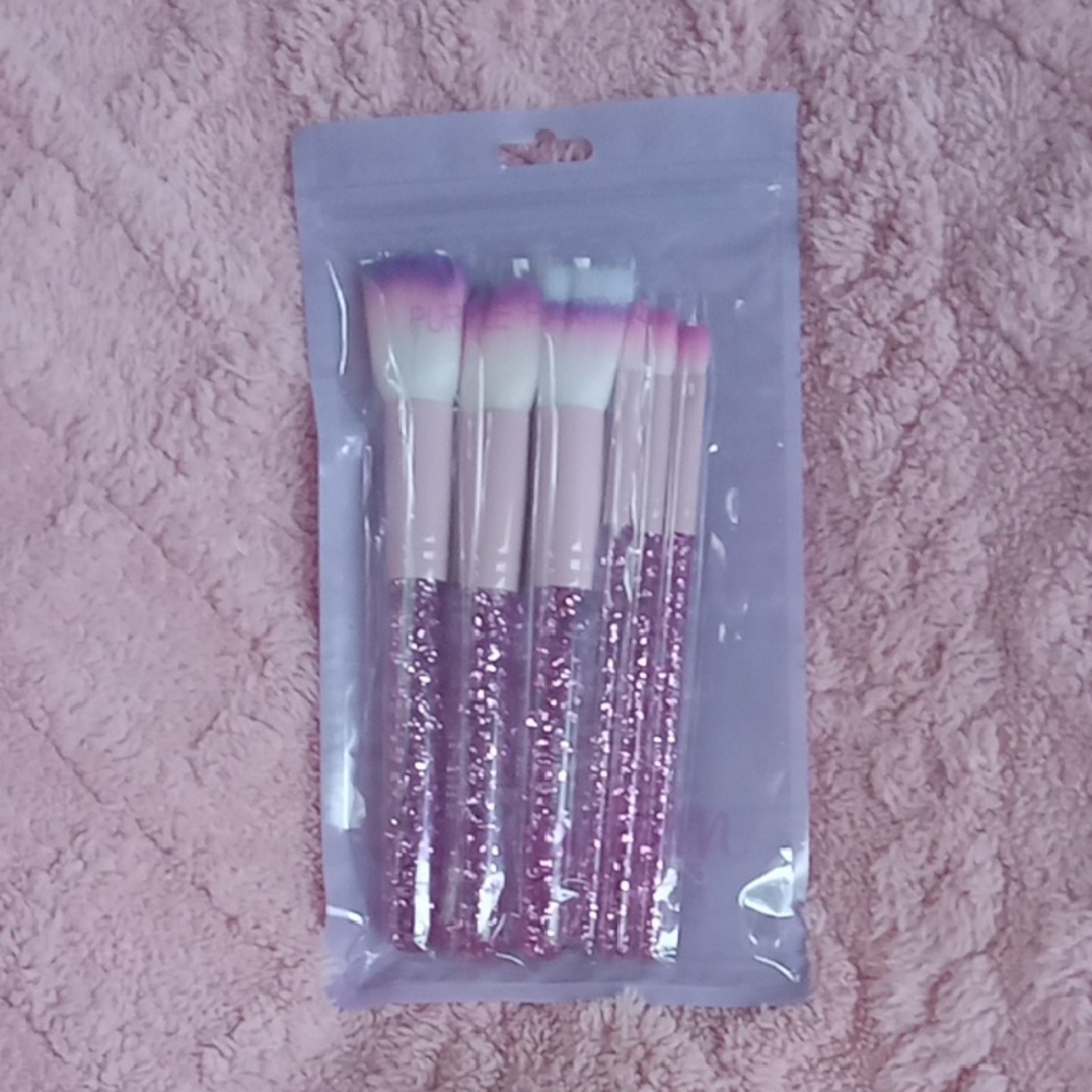 SLMissglam Purple Party Makeup Brushes 6 pc. NIB.